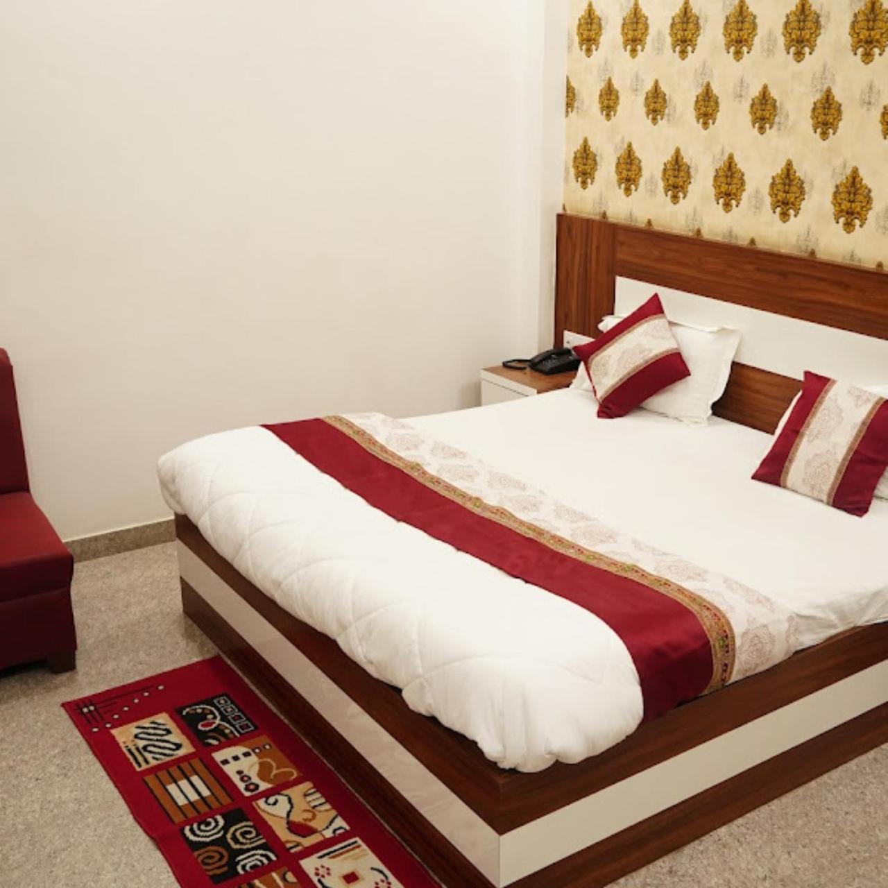 Hotel The Ramay Palace Ayodhya Kültér fotó